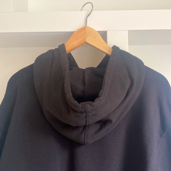 Boys Mitchell and Ness Black Raptors Hoodie in XL - Picture 6 of 12